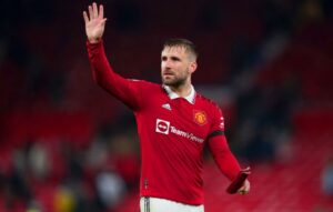 shaw shocks with sudden united return