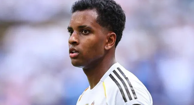Rodrygo Considers Tottenham Switch as Spurs Prepare Record-Breaking Salary Offer