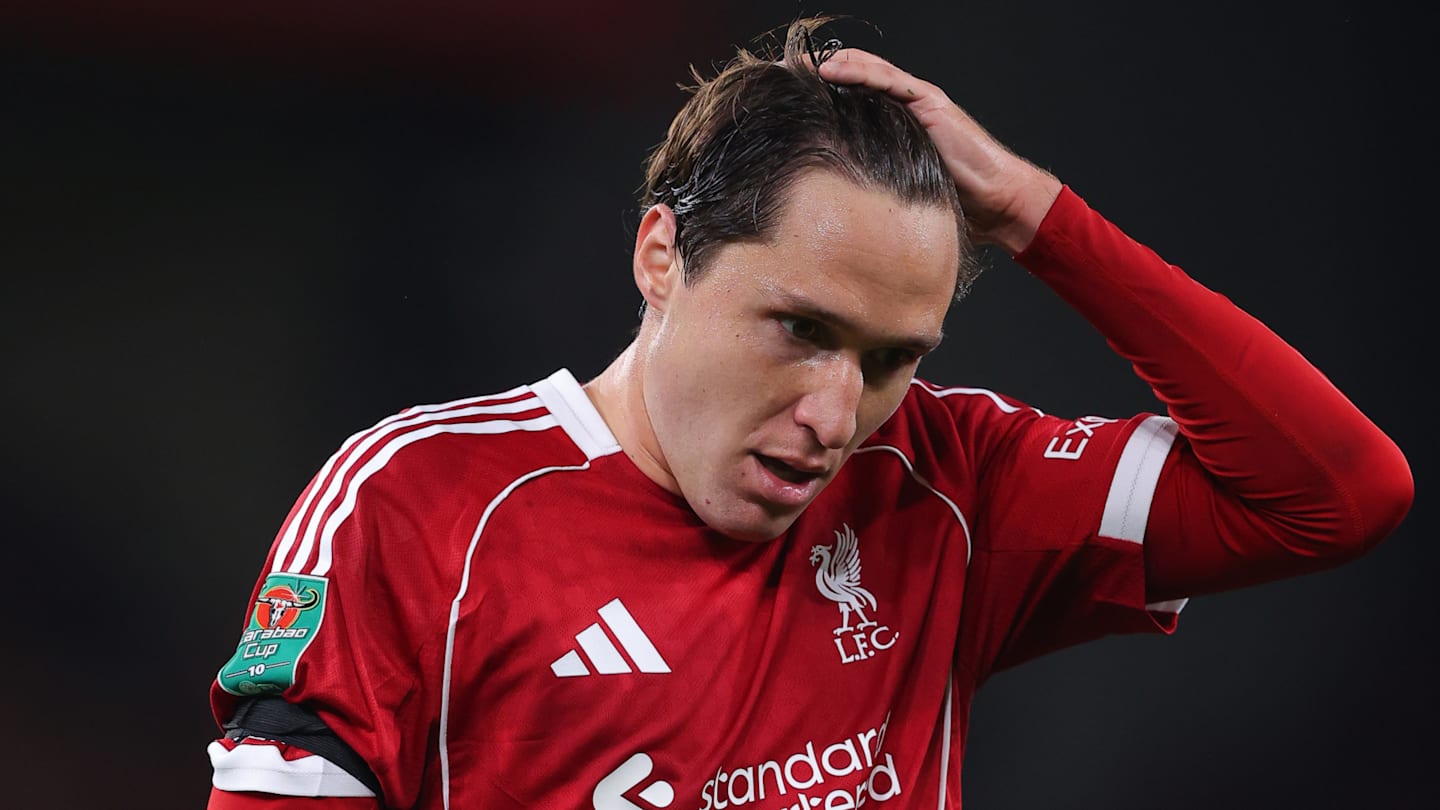 Federico Chiesa in Liverpool red jersey during training on pitch