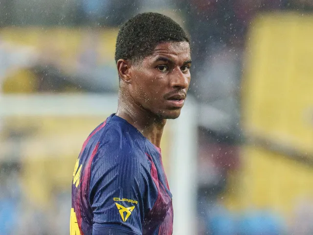Marcus Rashford in Barcelona kit during 2025 football match