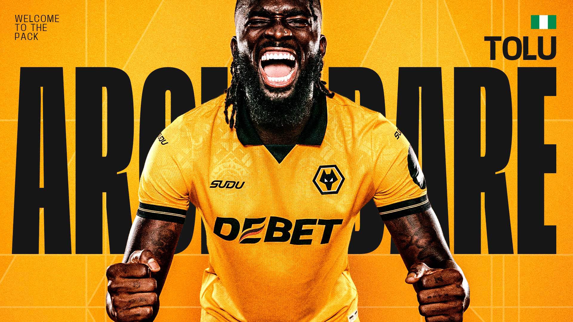Tolu Arokodare in Wolves home kit at signing announcement